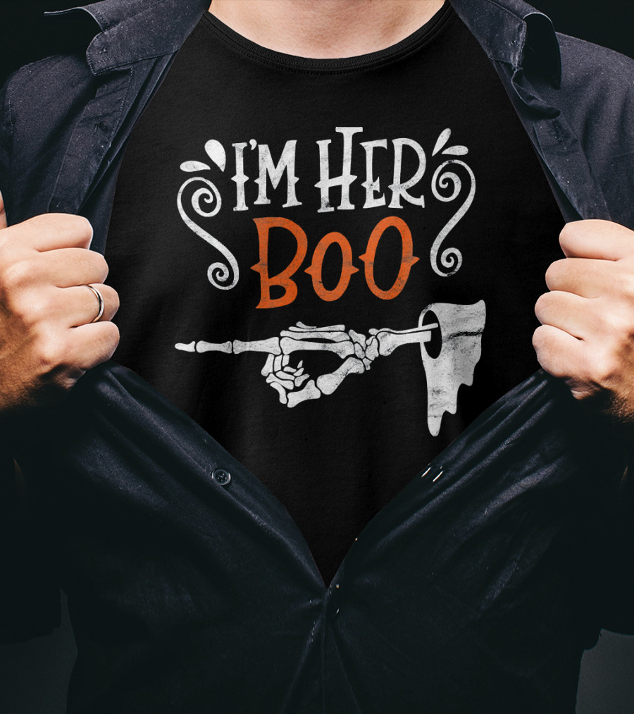 I'm Her Boo Halloween Skeleton Hand Ghost T-Shirt