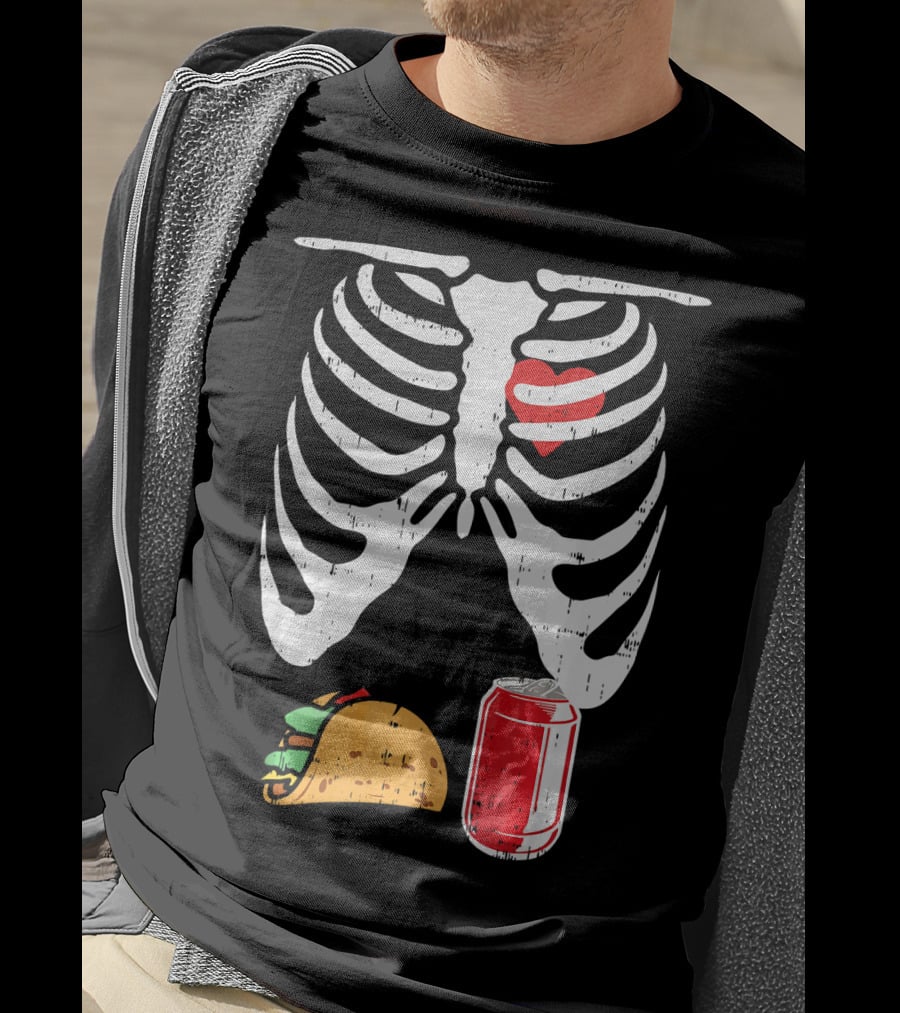 Skeleton Ribcage Heart Taco Beer Can Xray T-Shirt
