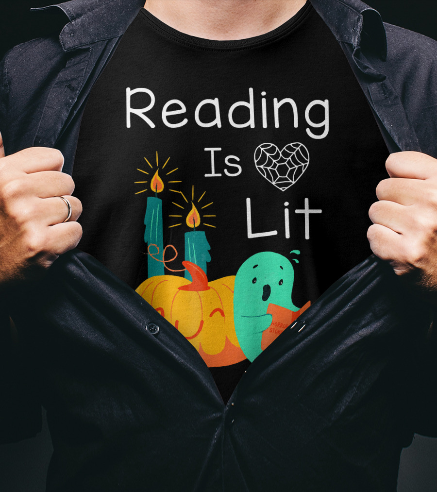 Reading Is Lit Teacher Librarian Halloween Costume Pumpkin Ghost Candles T-Shirt