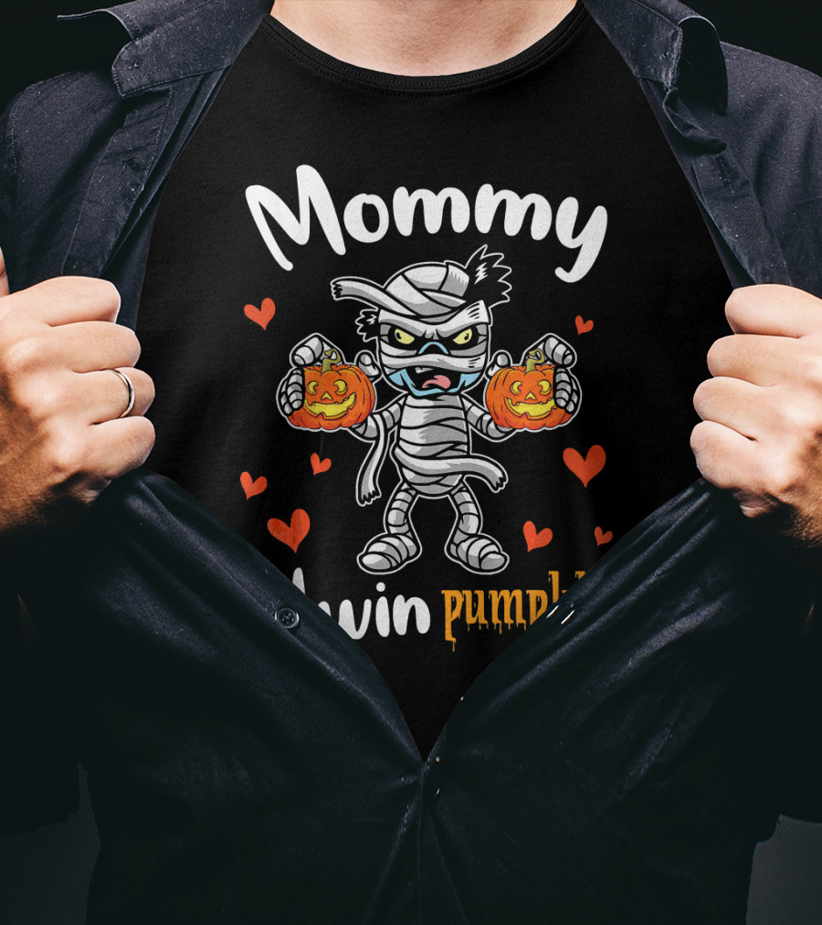 Mommy Of Twin Pumpkins Hearts Mummy T-Shirt