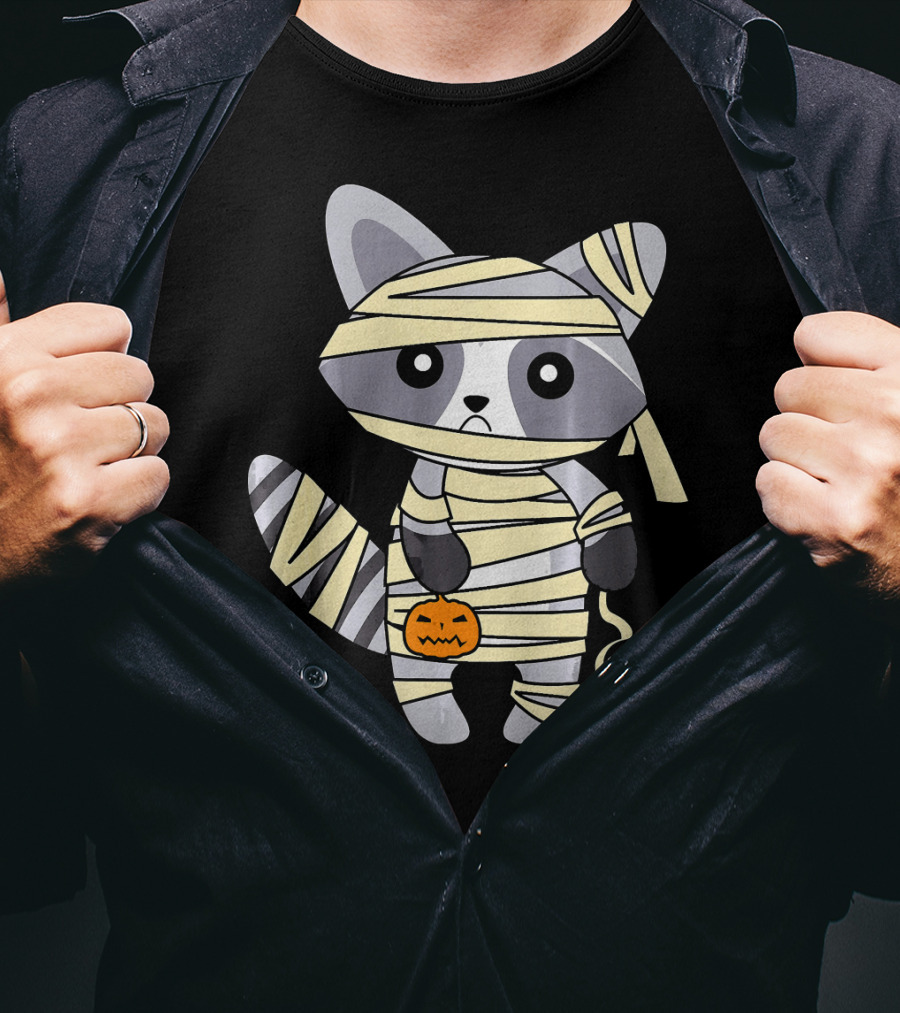 Mummy Raccoon Halloween With Jack-O'-Lantern T-Shirt
