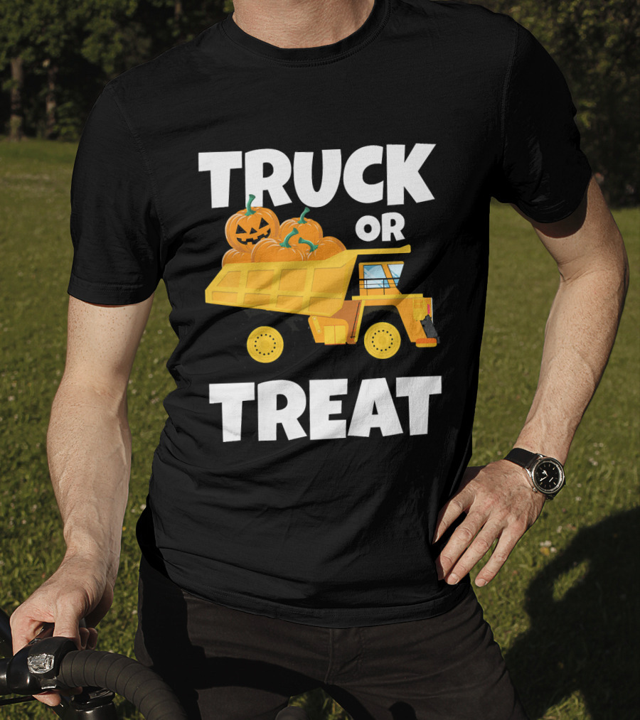 Kids Halloween Toddlers Boys Truck Or Treat Pumpkins T-Shirt