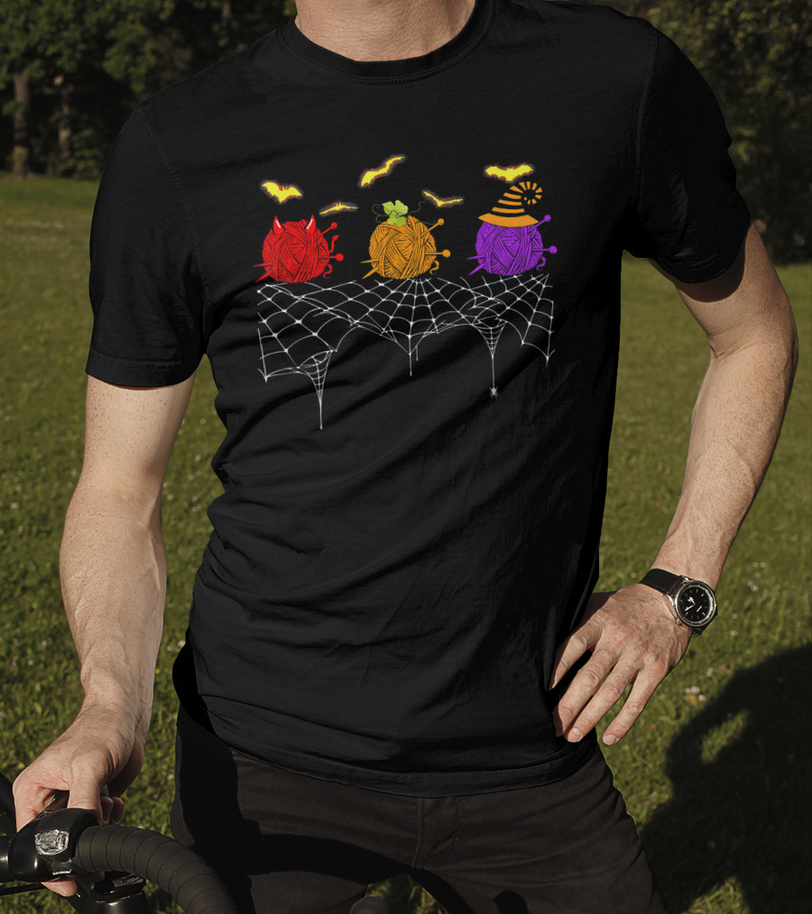 Halloween Knitting Yarn Lovers With Spiderweb And Bats T-Shirt