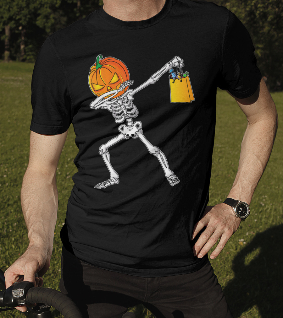 Halloween Kids Pumpkin Skeleton Dabbing With Candy Bag T-Shirt