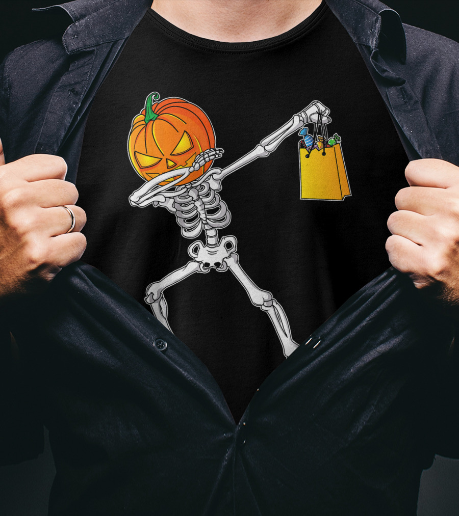 Halloween Kids Pumpkin Skeleton Dabbing With Candy Bag T-Shirt