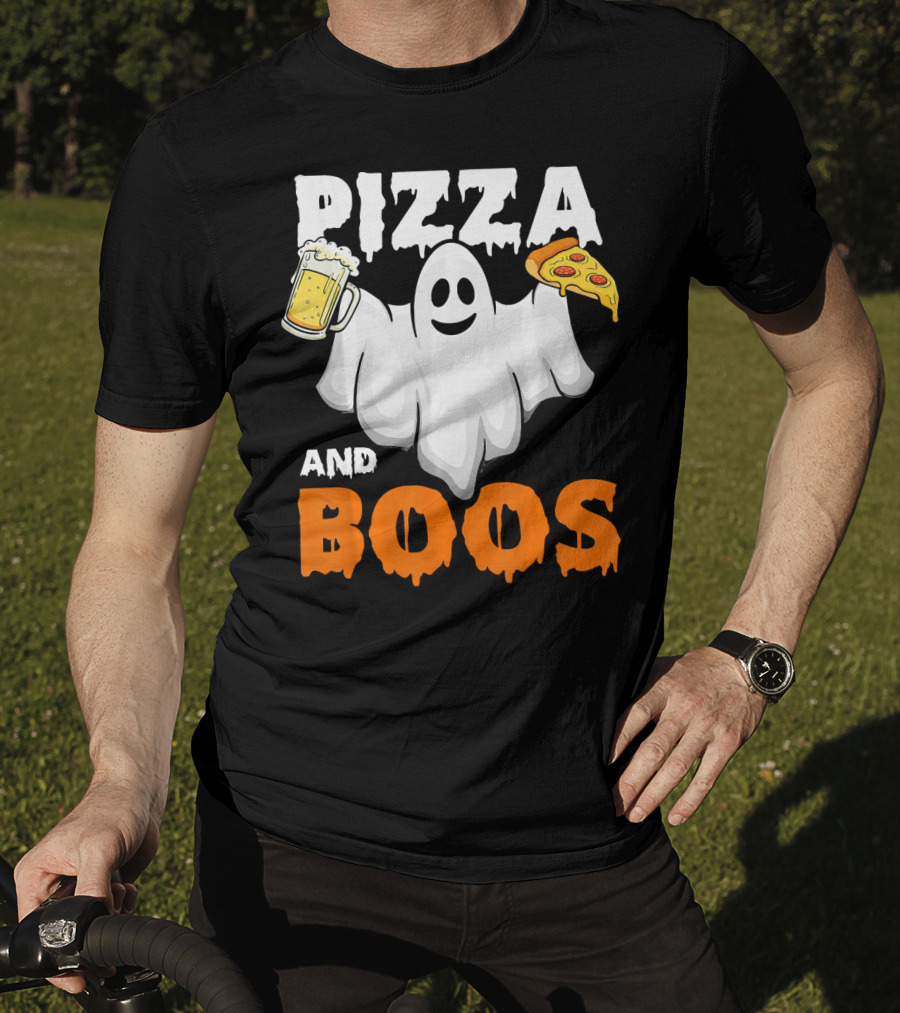 Pizza And Boos Ghost Holding Beer And Pizza Slice Halloween Funny Ghost Drinking Beer T-Shirt