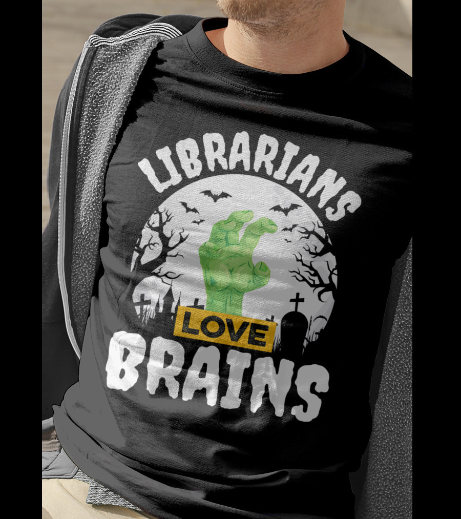 Librarians Love Brains Halloween Zombie Graveyard Scene T-Shirt