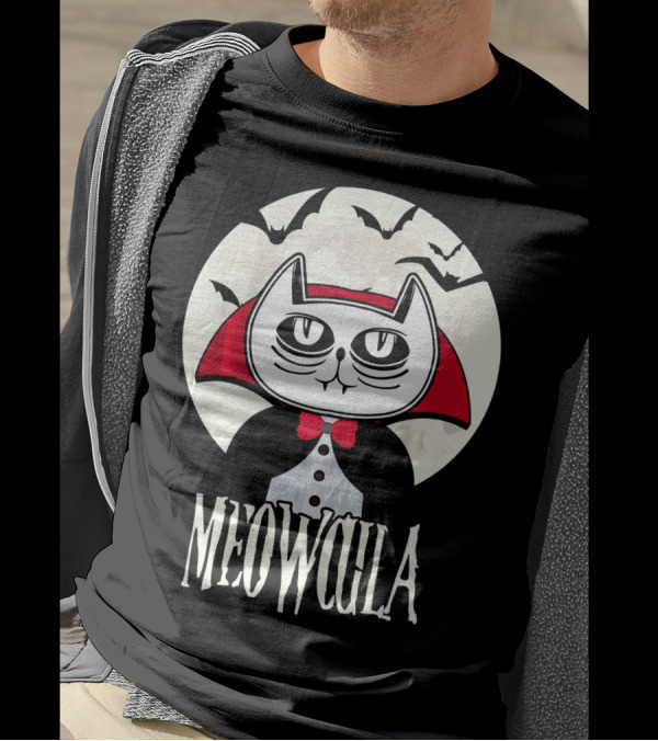 Meowcula Funny Cat Vampire Dracula Cartoon Bats Moon T-Shirt