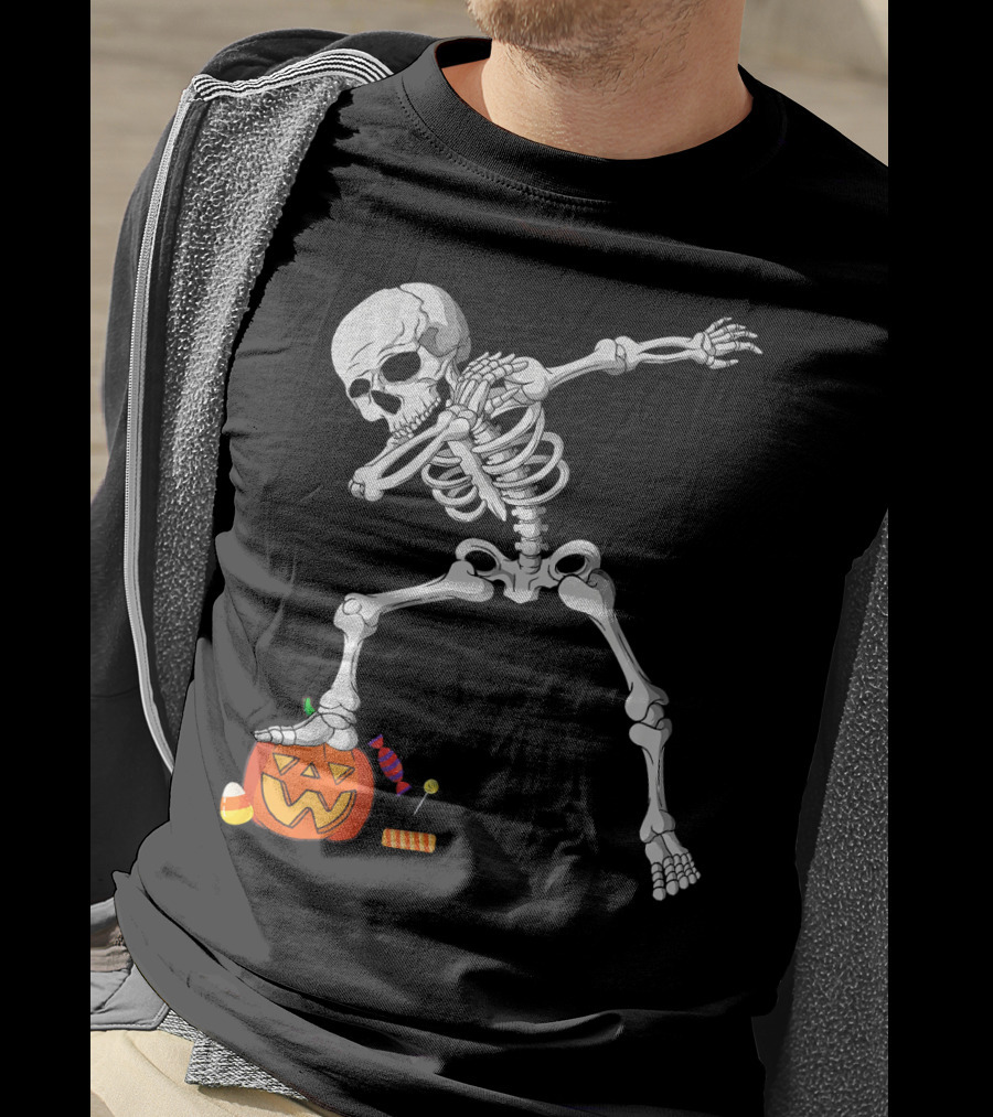 Halloween Skeleton Dabbing On Pumpkin With Candy T-Shirt