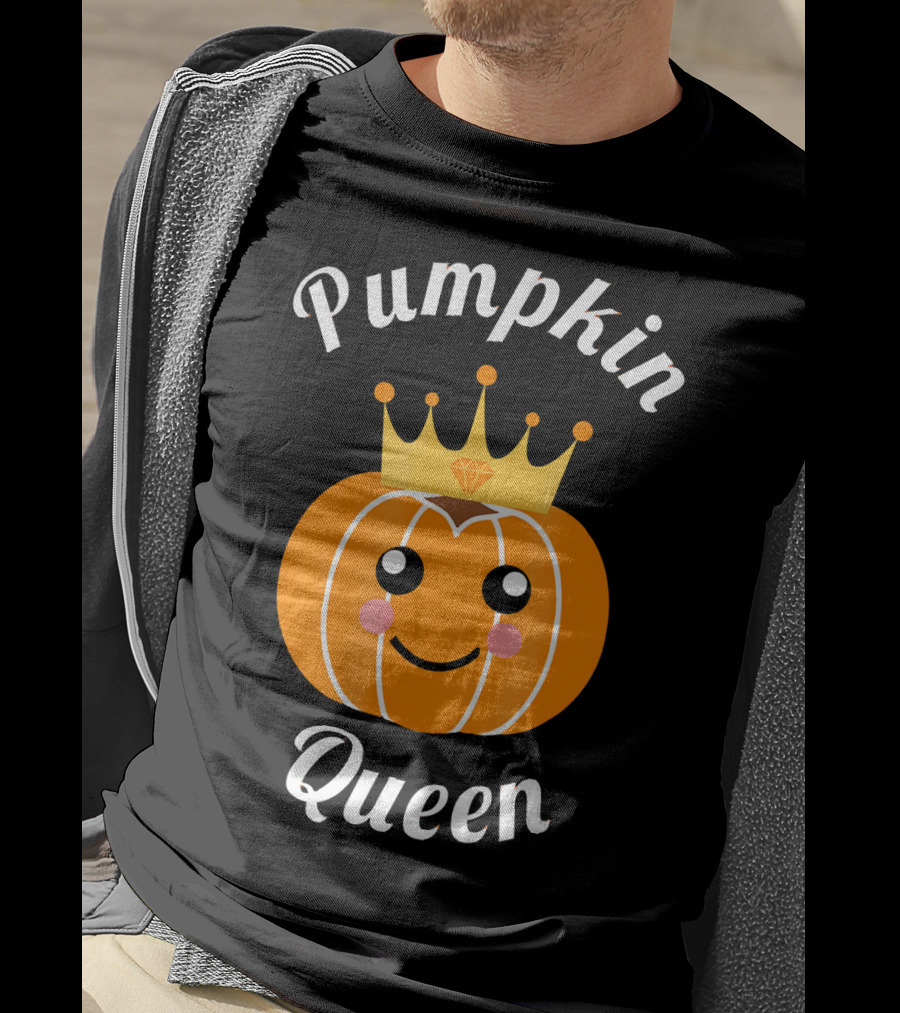 Pumpkin Queen Cute Pumpkin With Crown And Smile T-Shirt