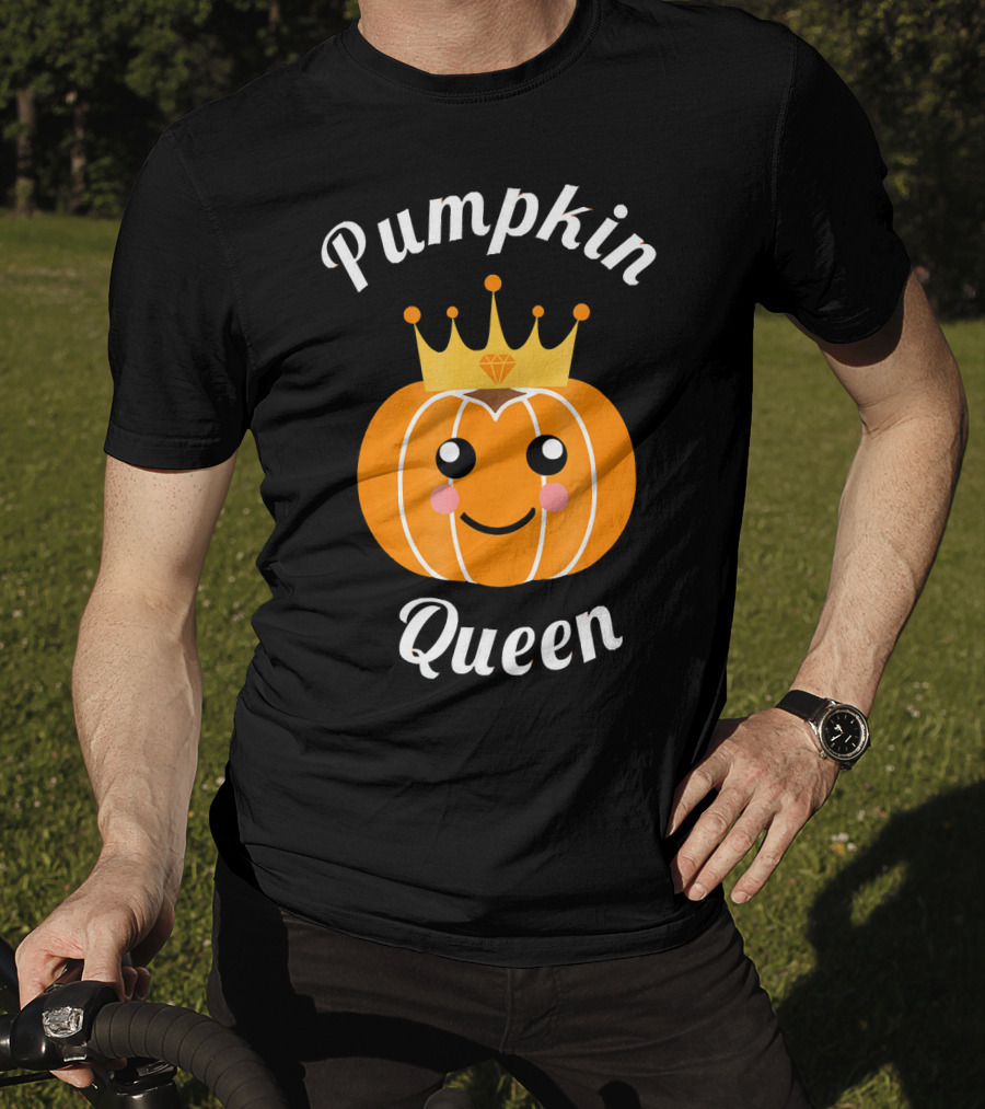 Pumpkin Queen Cute Pumpkin With Crown And Smile T-Shirt