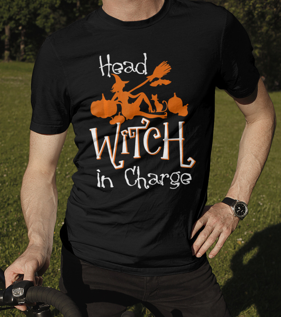 Head Witch In Charge Funny Halloween Pumpkins Broomstick Cat T-Shirt