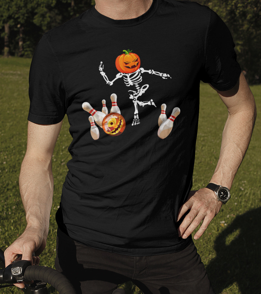 Funny Halloween Pumpkin Head Skeleton Bowling Scene T-Shirt