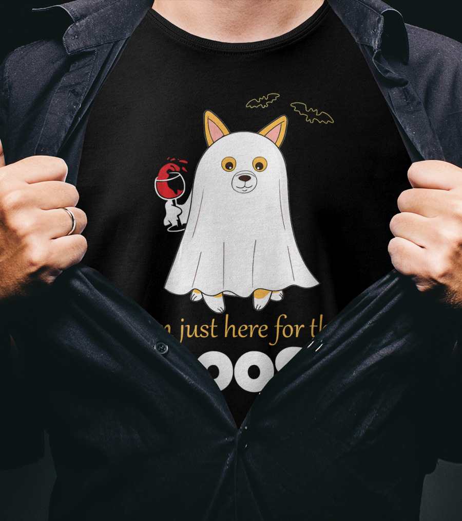 I'm Just Here For The Boos Corgi With Wine And Bat Decorations T-Shirt