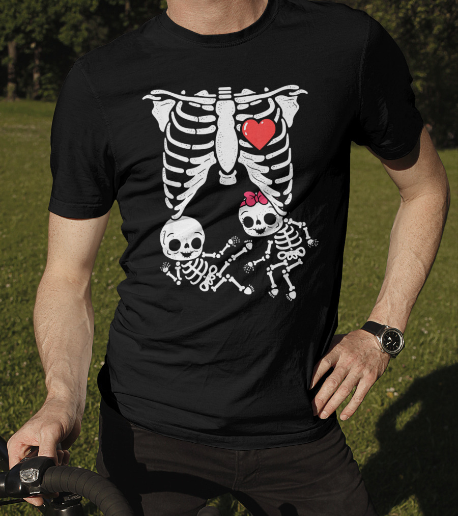 Skeleton Pregnancy Announcement With Baby Skeletons And Heart T-Shirt