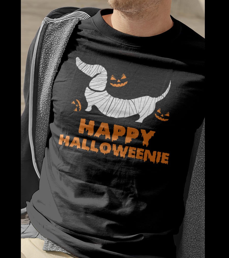 Happy Halloweenie Dachshund Mummy With Jack-O'-Lanterns T-Shirt