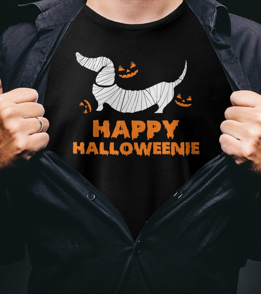 Happy Halloweenie Dachshund Mummy With Jack-O'-Lanterns T-Shirt
