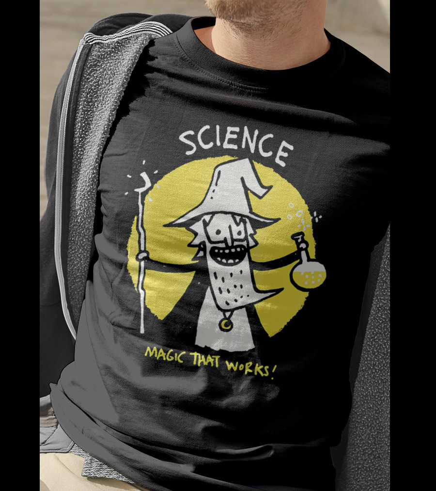 Science Magic That Works Wizard With Beaker And Staff T-Shirt
