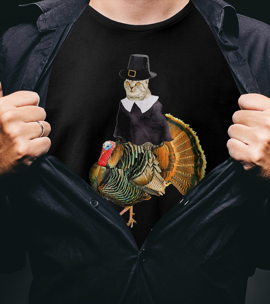 Cat In Pilgrim Outfit On Thanksgiving Turkey T-Shirt