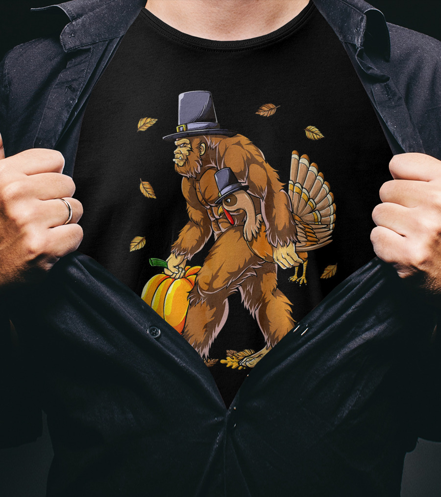 Bigfoot Pilgrim Turkey Carrying Pumpkin Thanksgiving T-Shirt