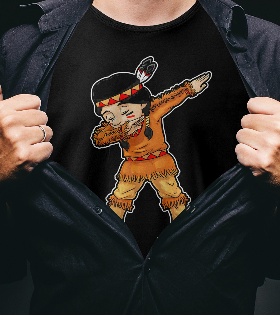 Dabbing Native American Pilgrim In Traditional Attire T-Shirt