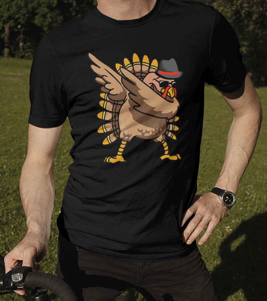 Dabbing Turkey With Hat Funny Thanksgiving Day T-Shirt