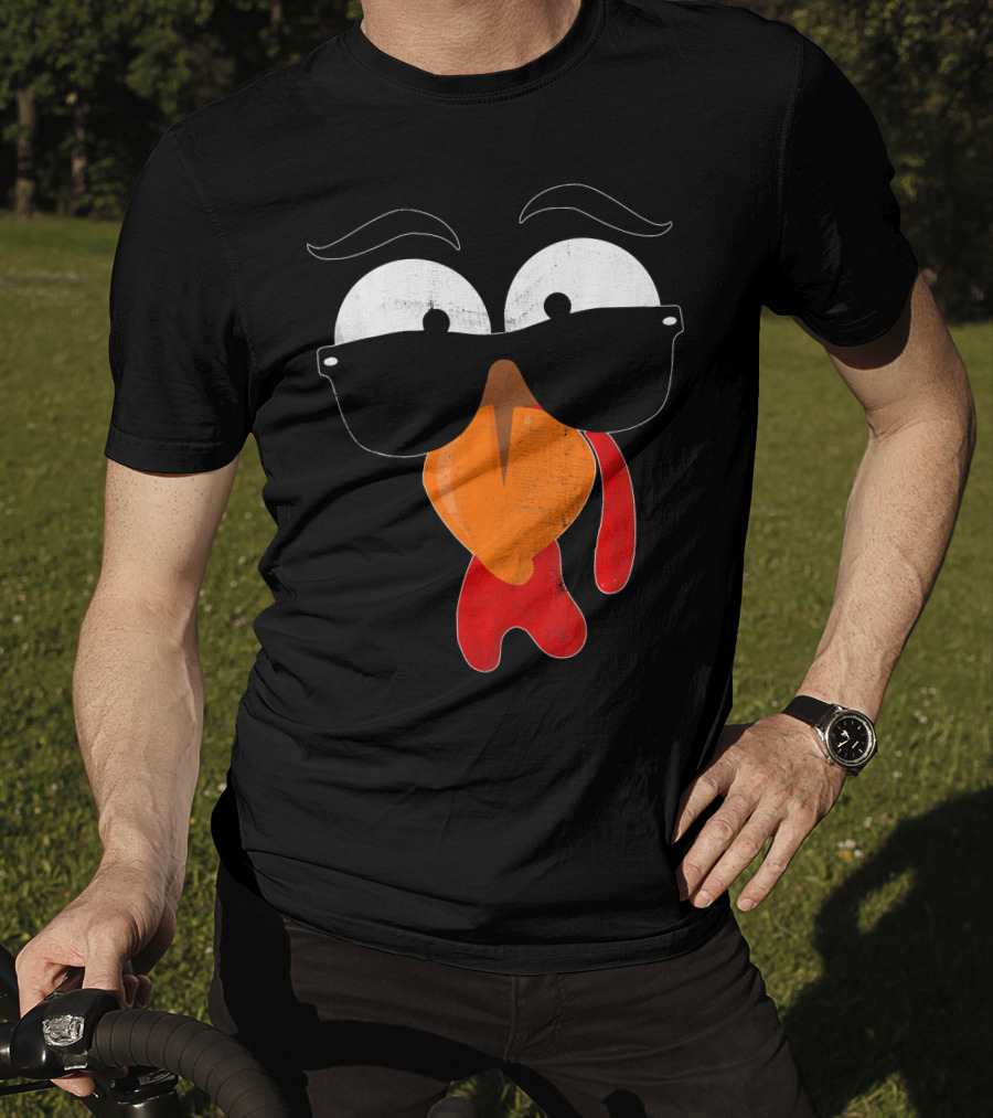 Funny Turkey Face Costume Thanksgiving Humor T-Shirt