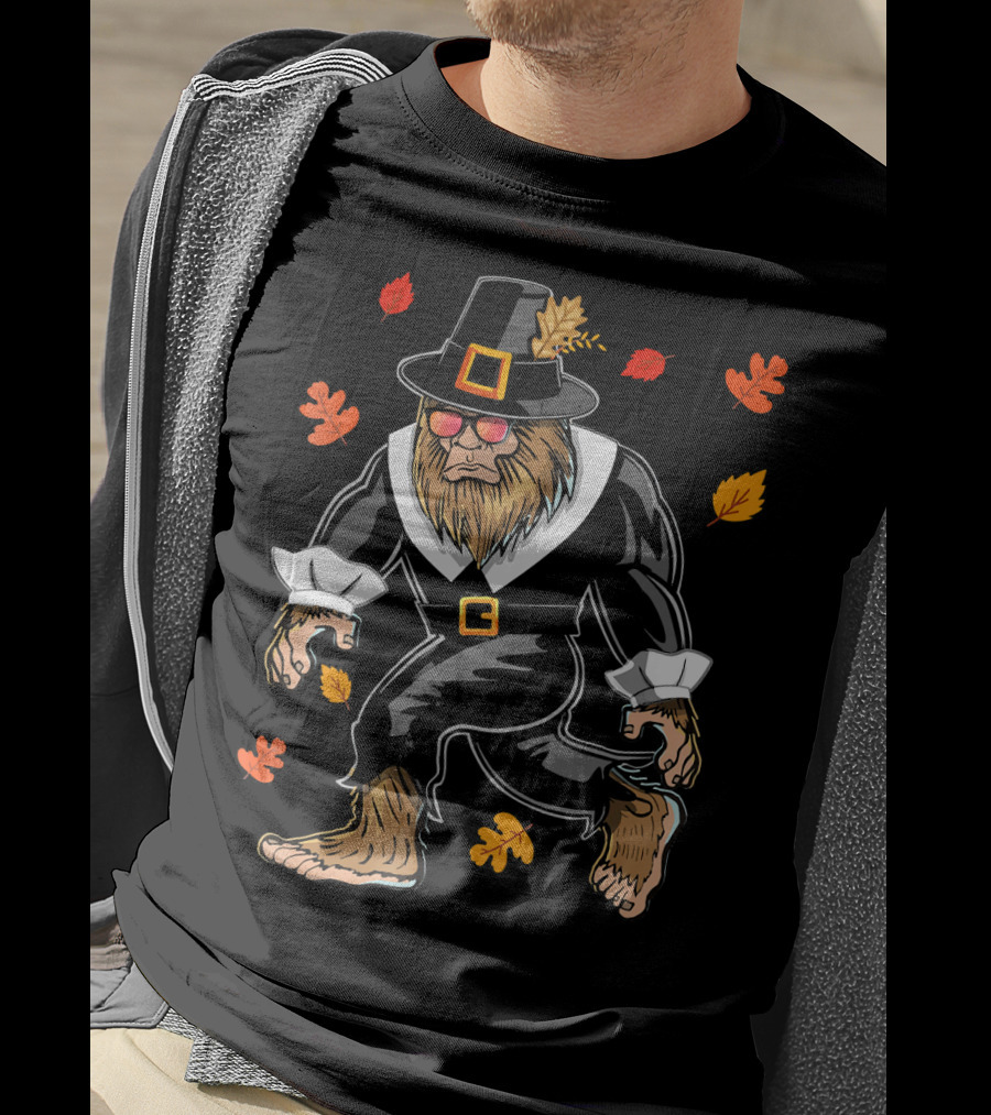Thanksgiving Pilgrim Bigfoot Sasquatch With Autumn Leaves T-Shirt