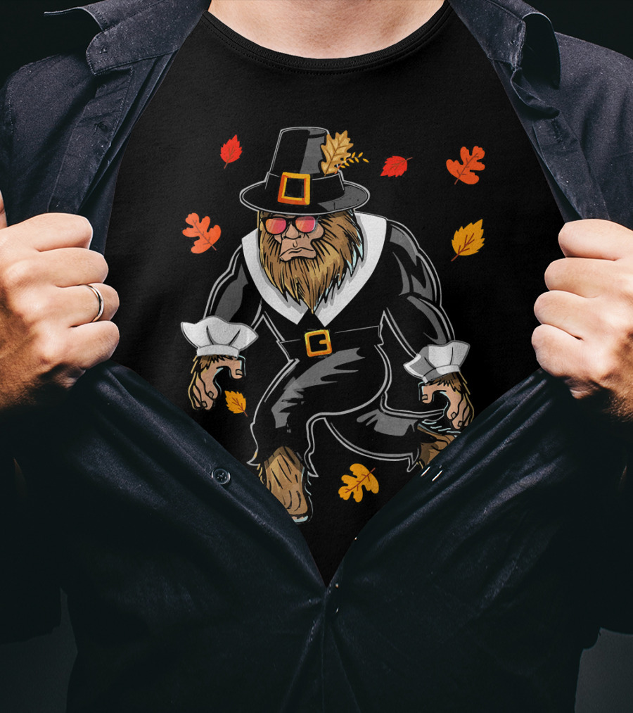 Thanksgiving Pilgrim Bigfoot Sasquatch With Autumn Leaves T-Shirt