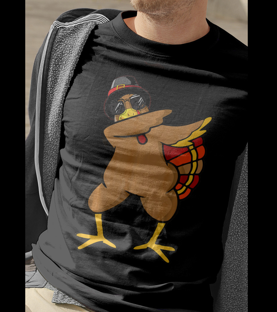 Funny Dabbing Turkey With Sunglasses And Hat T-Shirt