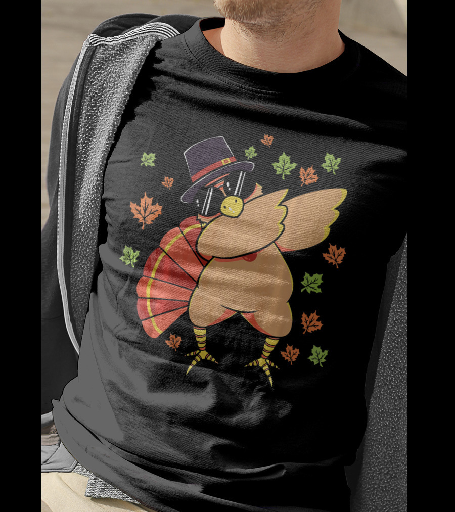 Cute Dabbing Turkey With Sunglasses And Pilgrim Hat Surrounded By Autumn Leaves T-Shirt