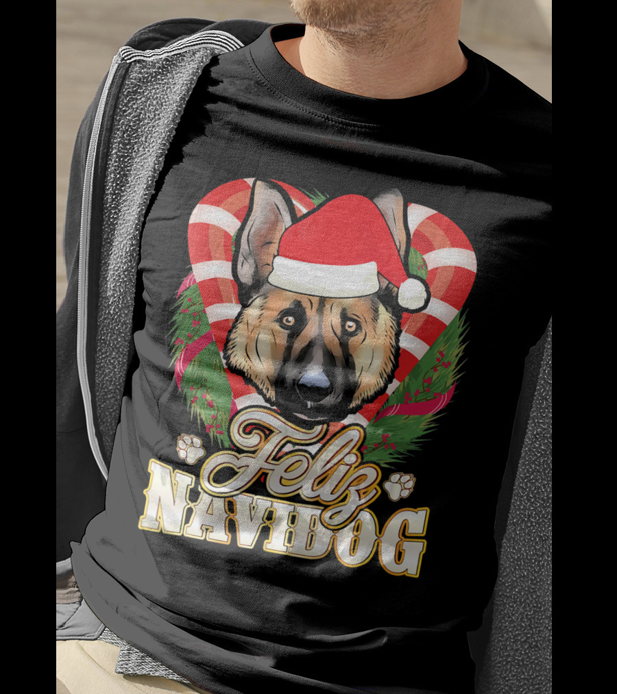 Feliz Navidog German Shepherd Santa Hat Christmas Wreath T-Shirt