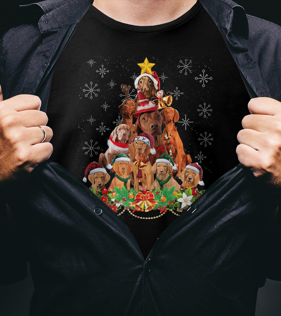 Vizsla Christmas Tree With Dogs Santa Hats Snowflakes And Holly T-Shirt