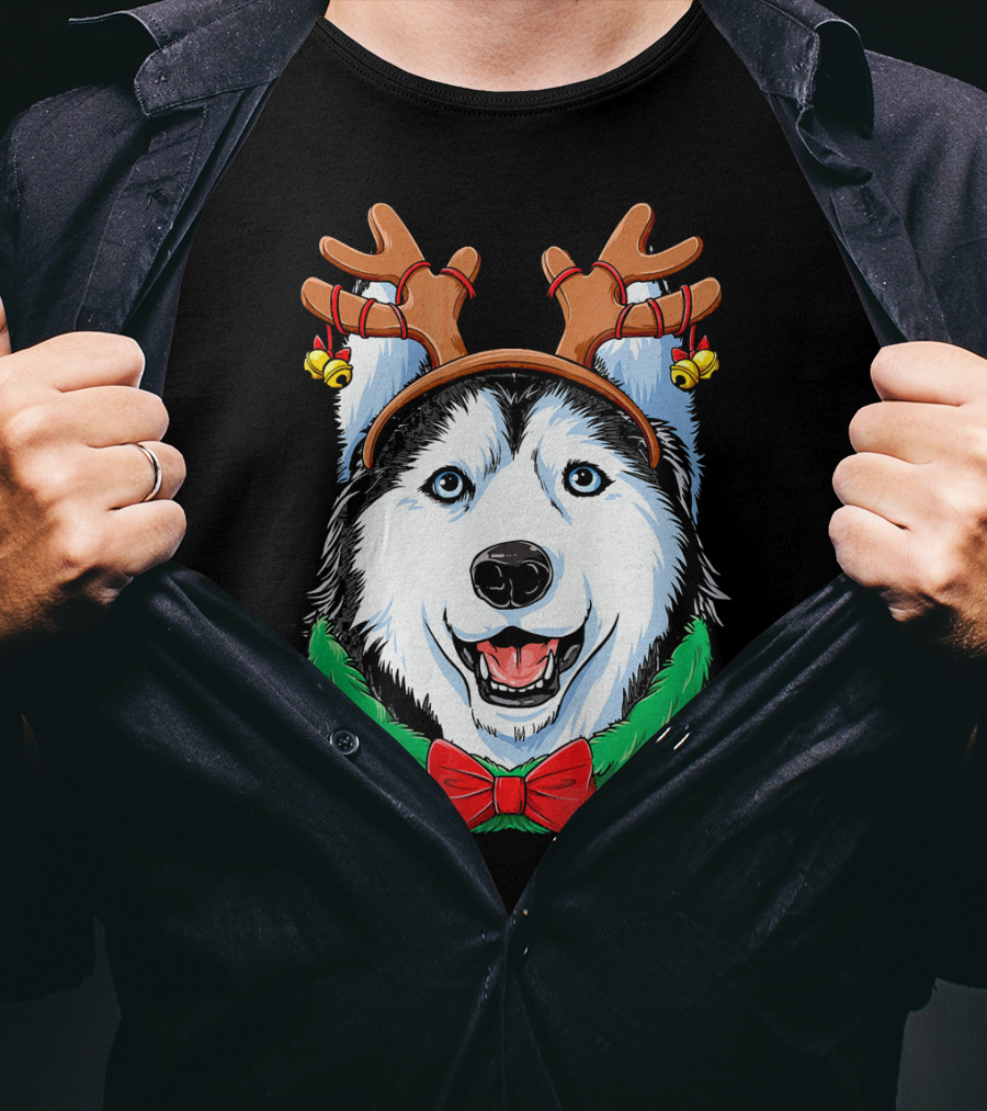 Siberian Husky With Reindeer Antlers Christmas Wreath Bow And Bells T-Shirt