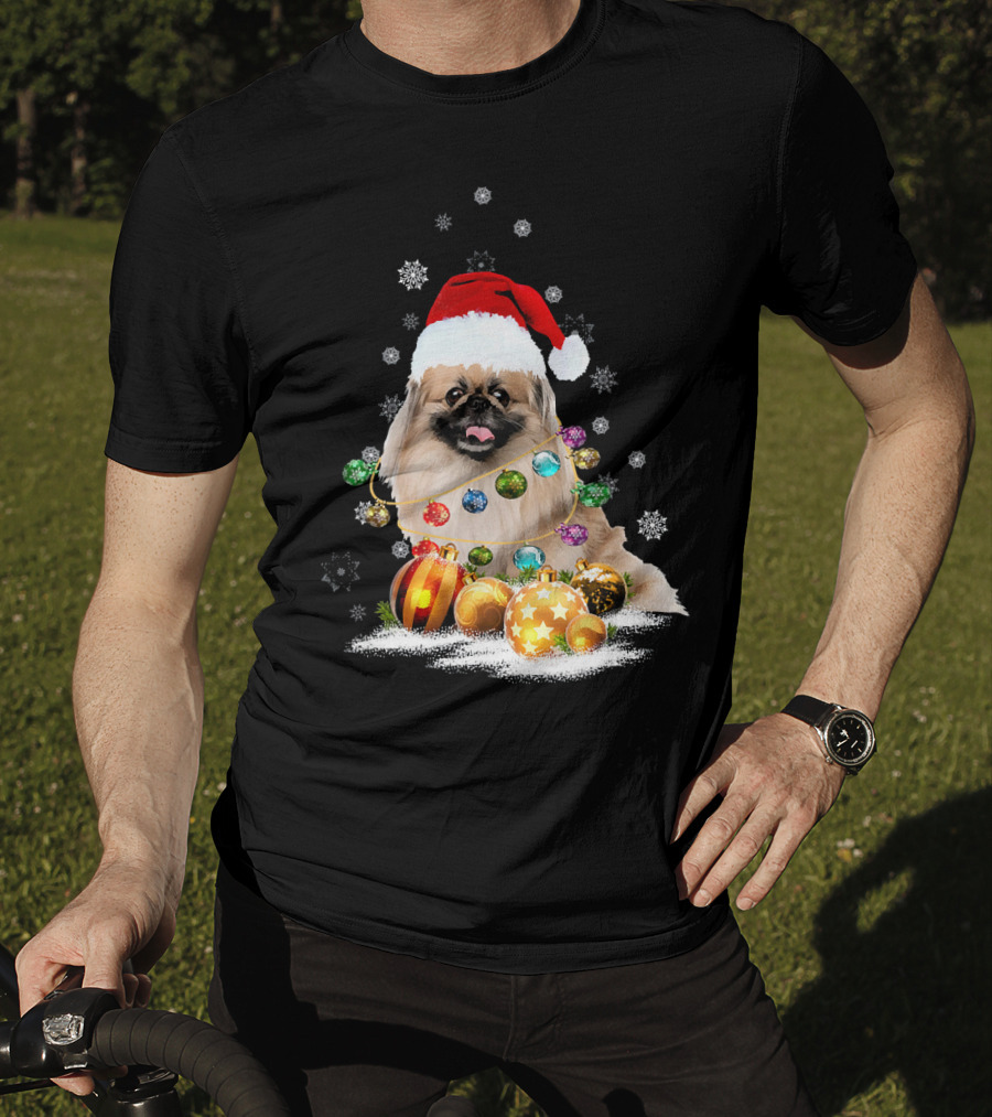 Pekingese Christmas Dog Lights With Santa Hat And Snowflakes T-Shirt