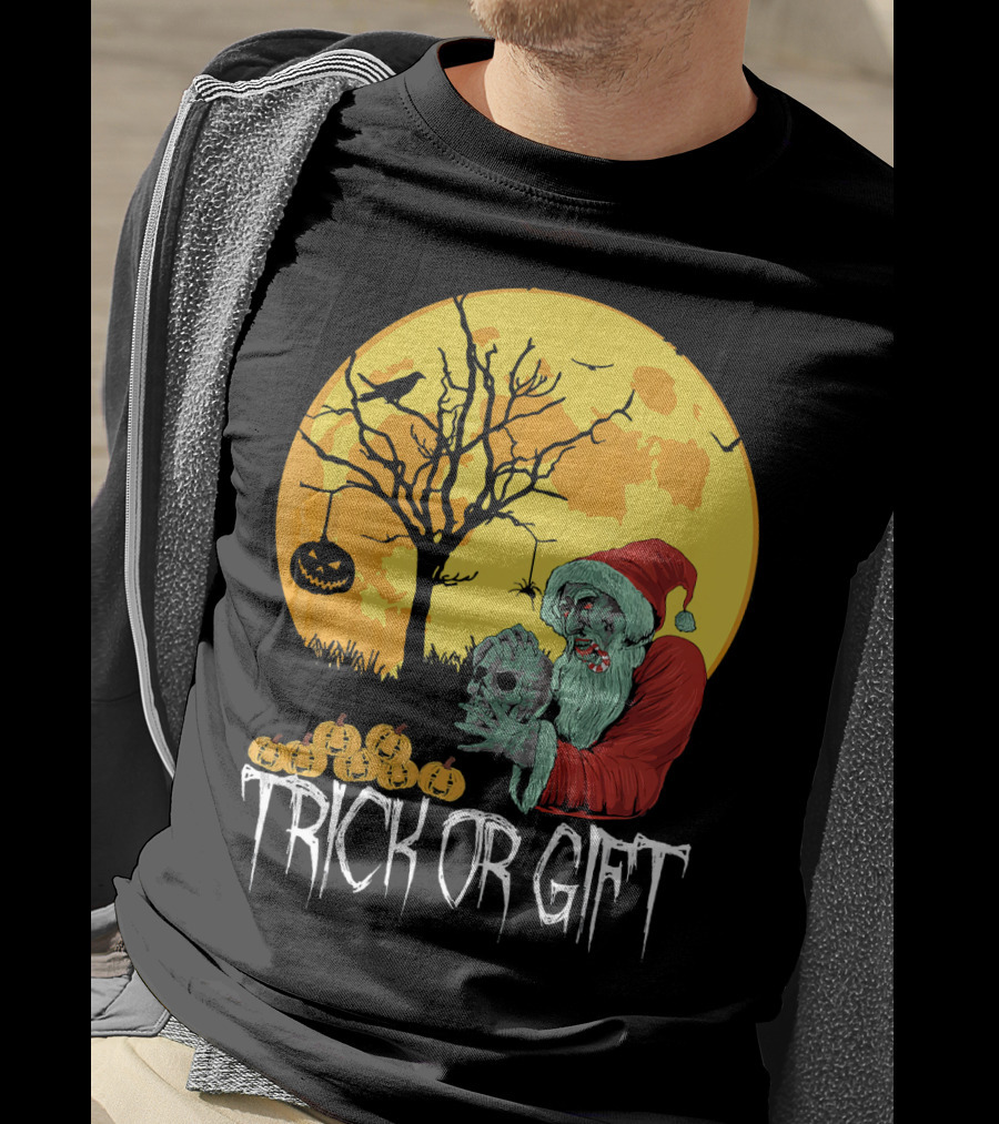 Trick Or Scary Gift Santa Moon Pumpkin Scene T-Shirt