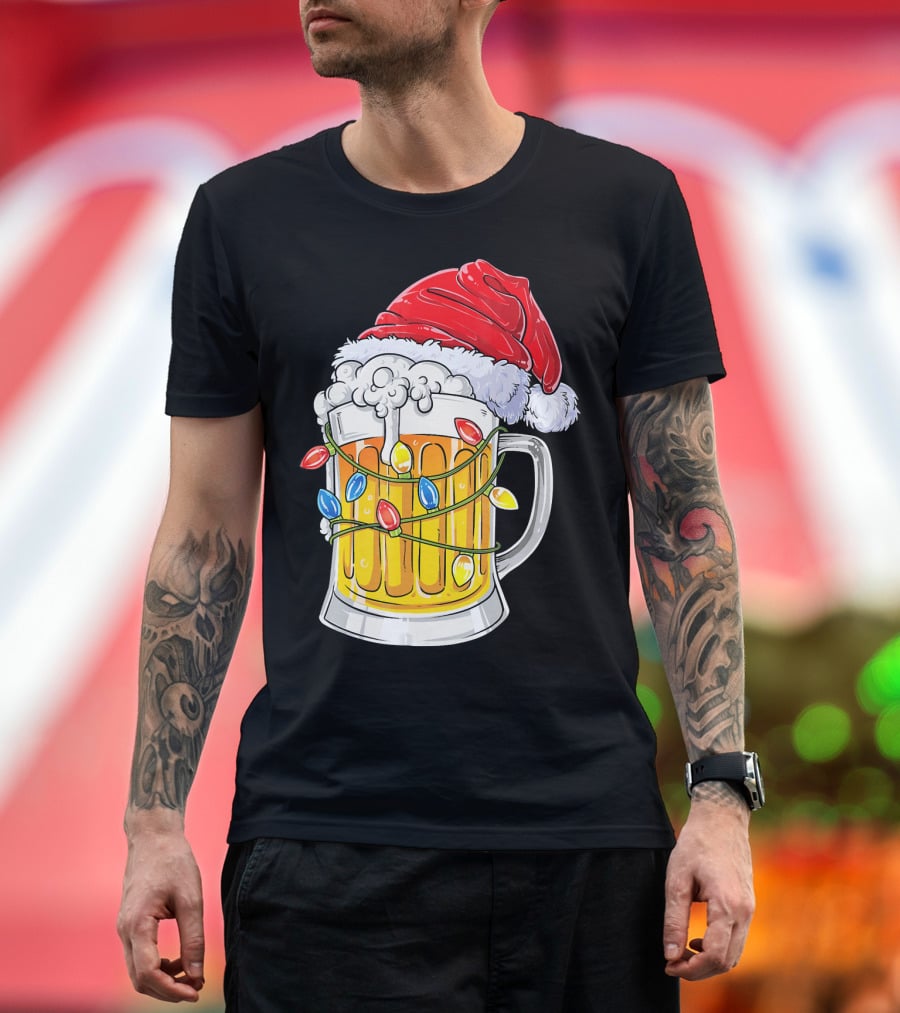 Beer Mug With Santa Hat And Christmas Lights T-Shirt