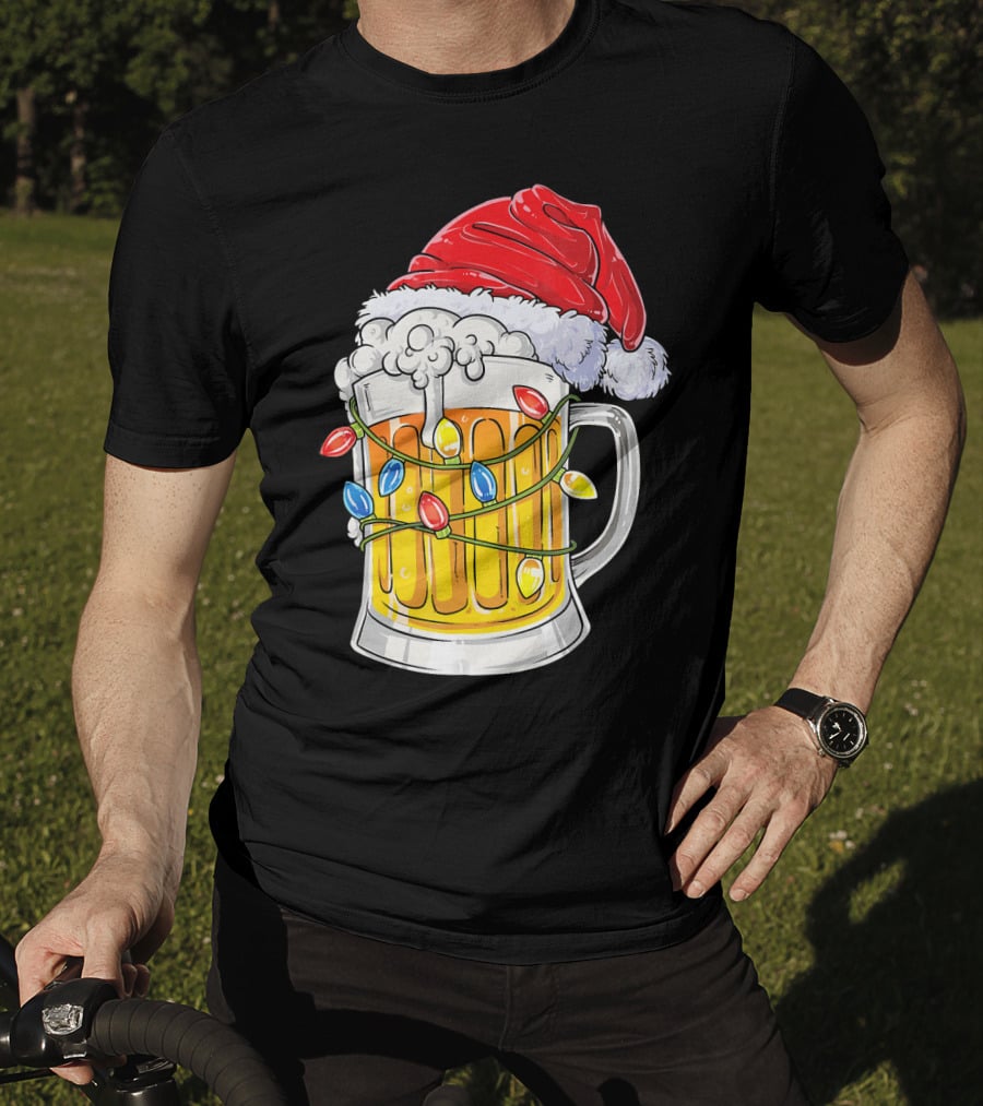 Beer Mug With Santa Hat And Christmas Lights T-Shirt