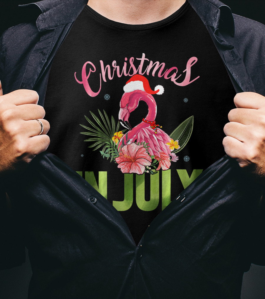 Christmas In July Cute Santa Hat Flamingo Summer T-Shirt