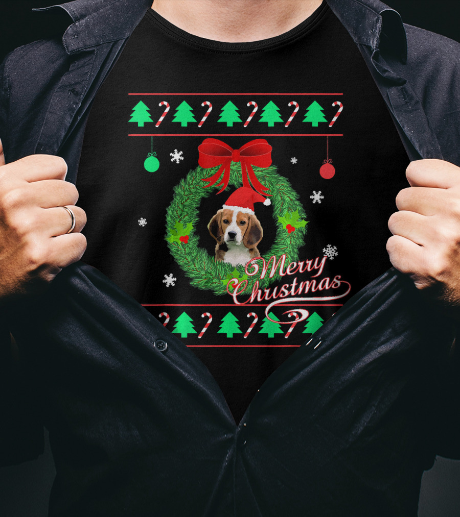Merry Christmas Beagle Puppy Wreath Candy Canes Snowflakes T-Shirt