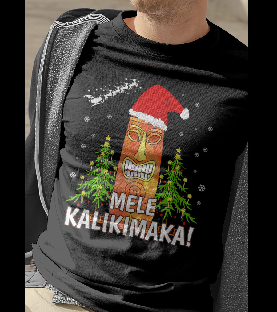 Mele Kalikimaka Santa Hat Tiki Christmas Trees Snowflakes Santa Sleigh T-Shirt