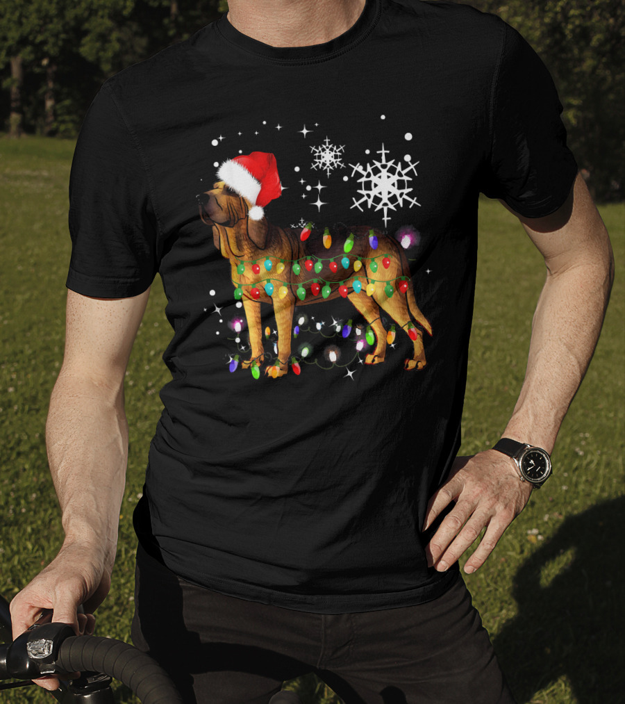 Bloodhound Dog Wrapped In Christmas Lights Santa Hat Snowflakes T-Shirt