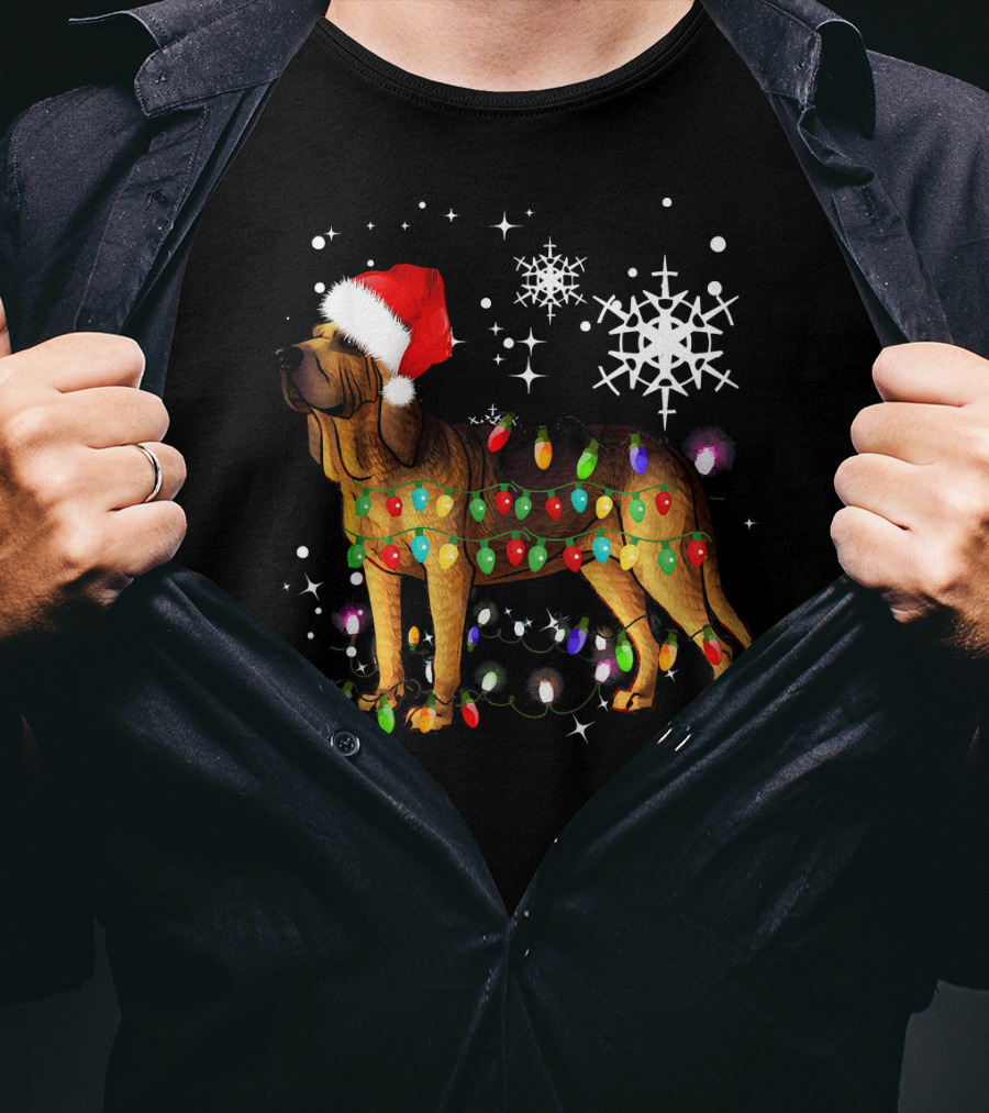 Bloodhound Dog Wrapped In Christmas Lights Santa Hat Snowflakes T-Shirt