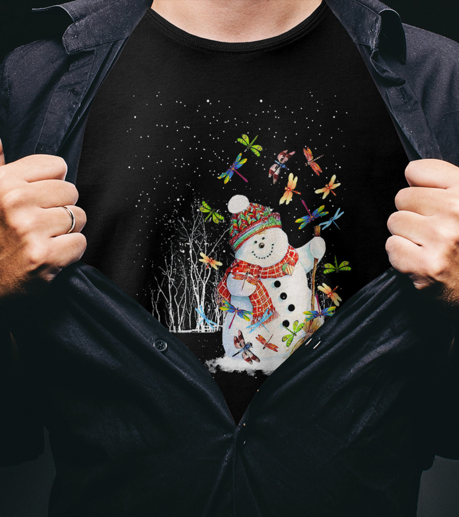 Merry Christmas Dragonfly Snowman In Winter Scene T-Shirt