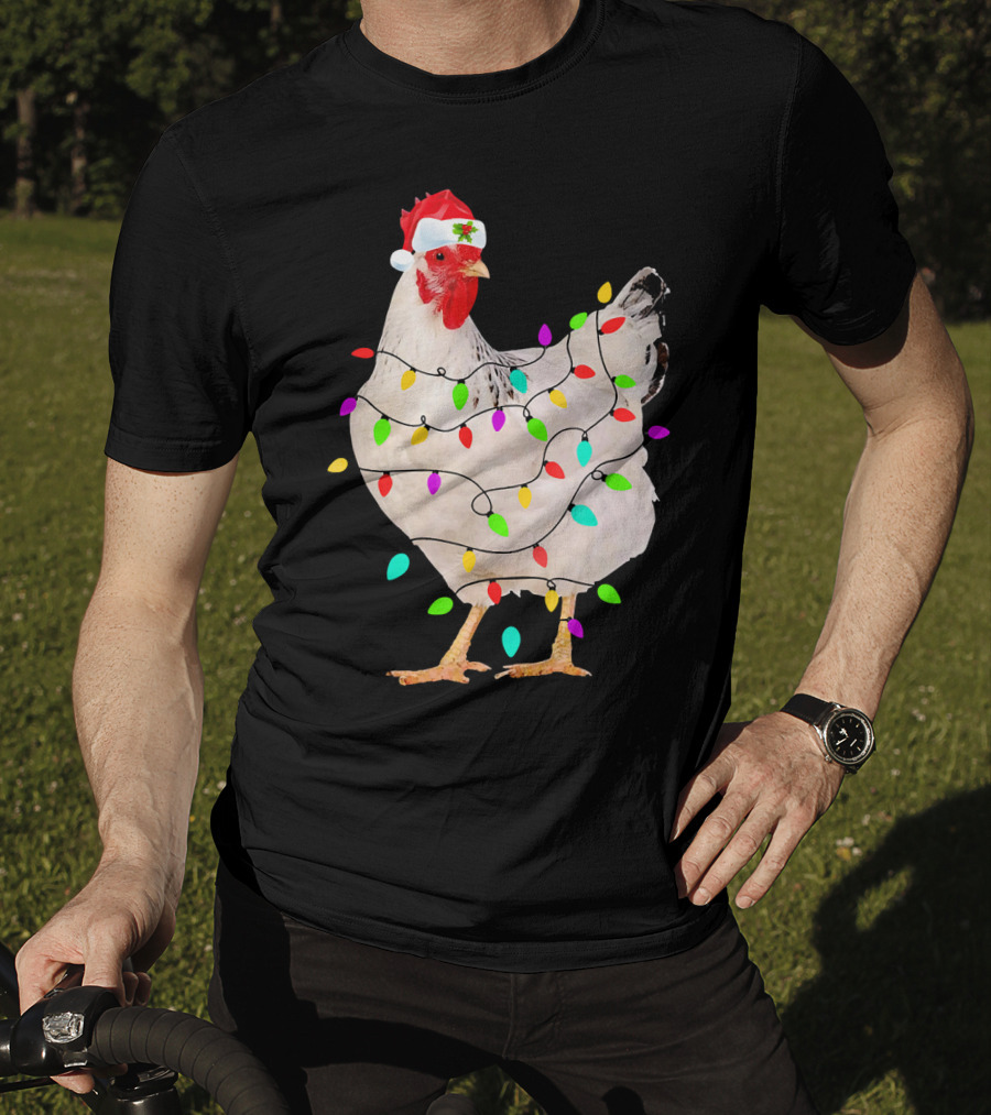 Chicken Christmas Light Funny Chicken Santa Hat Festive Holiday Decor T-Shirt