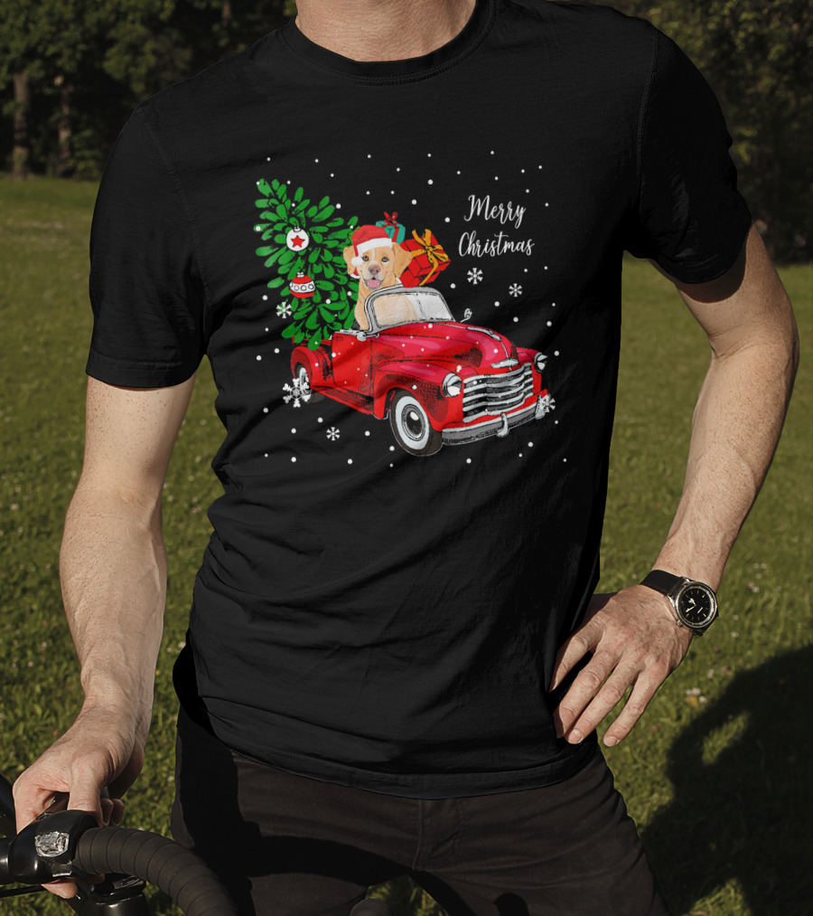 Merry Christmas Santa Labrador Dog Riding Red Truck With Presents And Tree T-Shirt