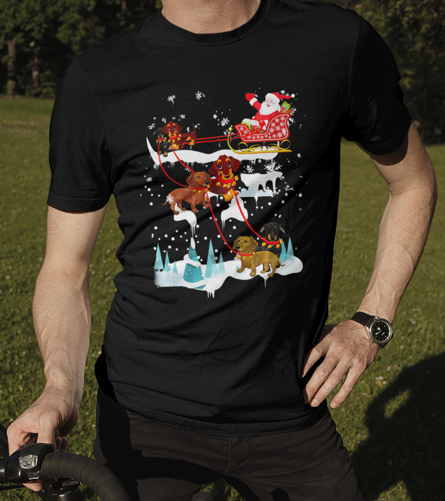 Santa Sleigh With Dachshund Reindeer Christmas Scene T-Shirt