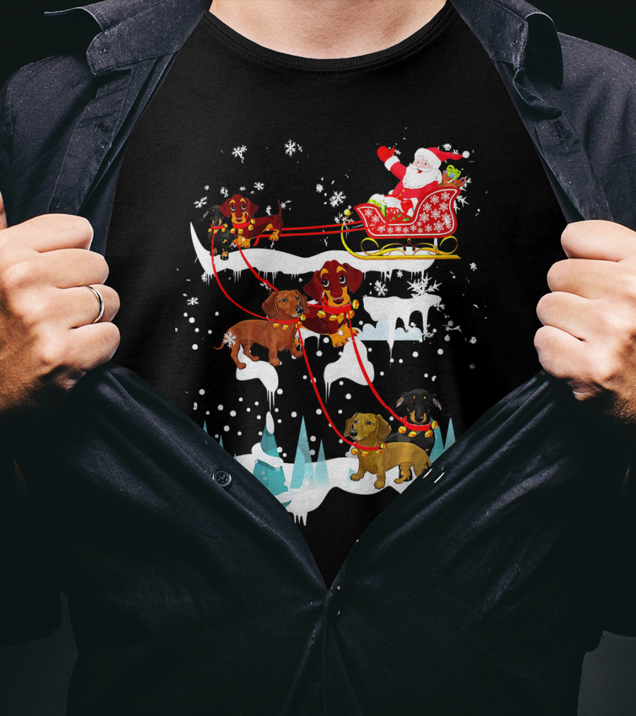 Santa Sleigh With Dachshund Reindeer Christmas Scene T-Shirt