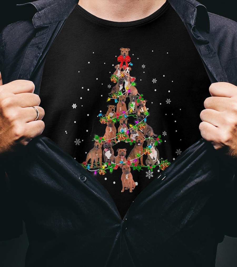 Cute Staffie Dog Christmas Tree With Garland And Presents T-Shirt