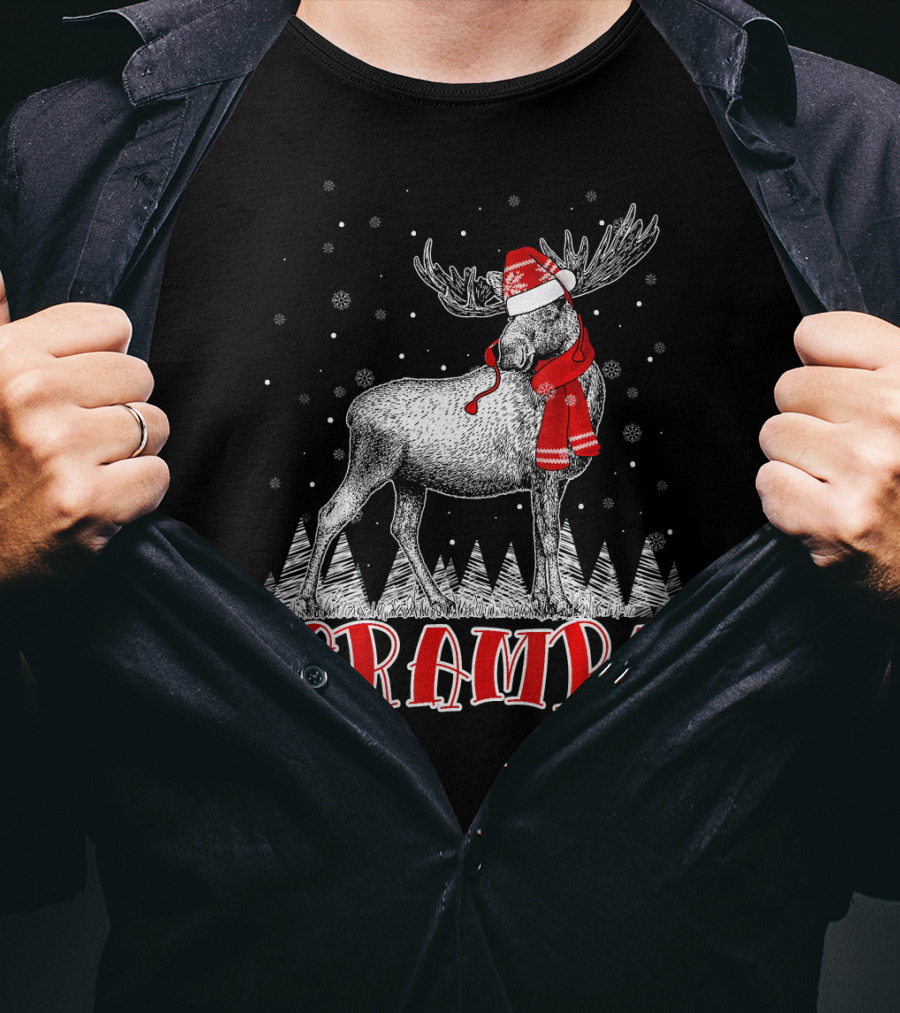Grampa Moose Santa Hat Family Christmas Matching T-Shirt